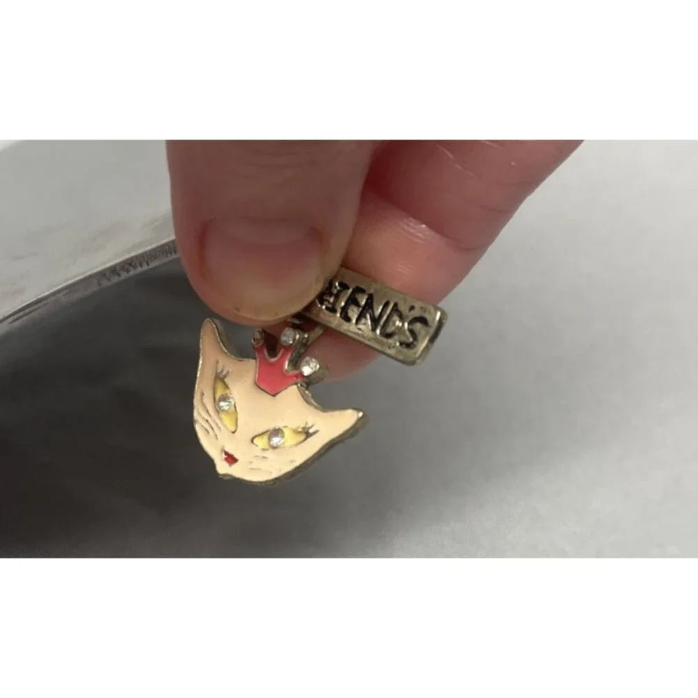 N/A metal kitty